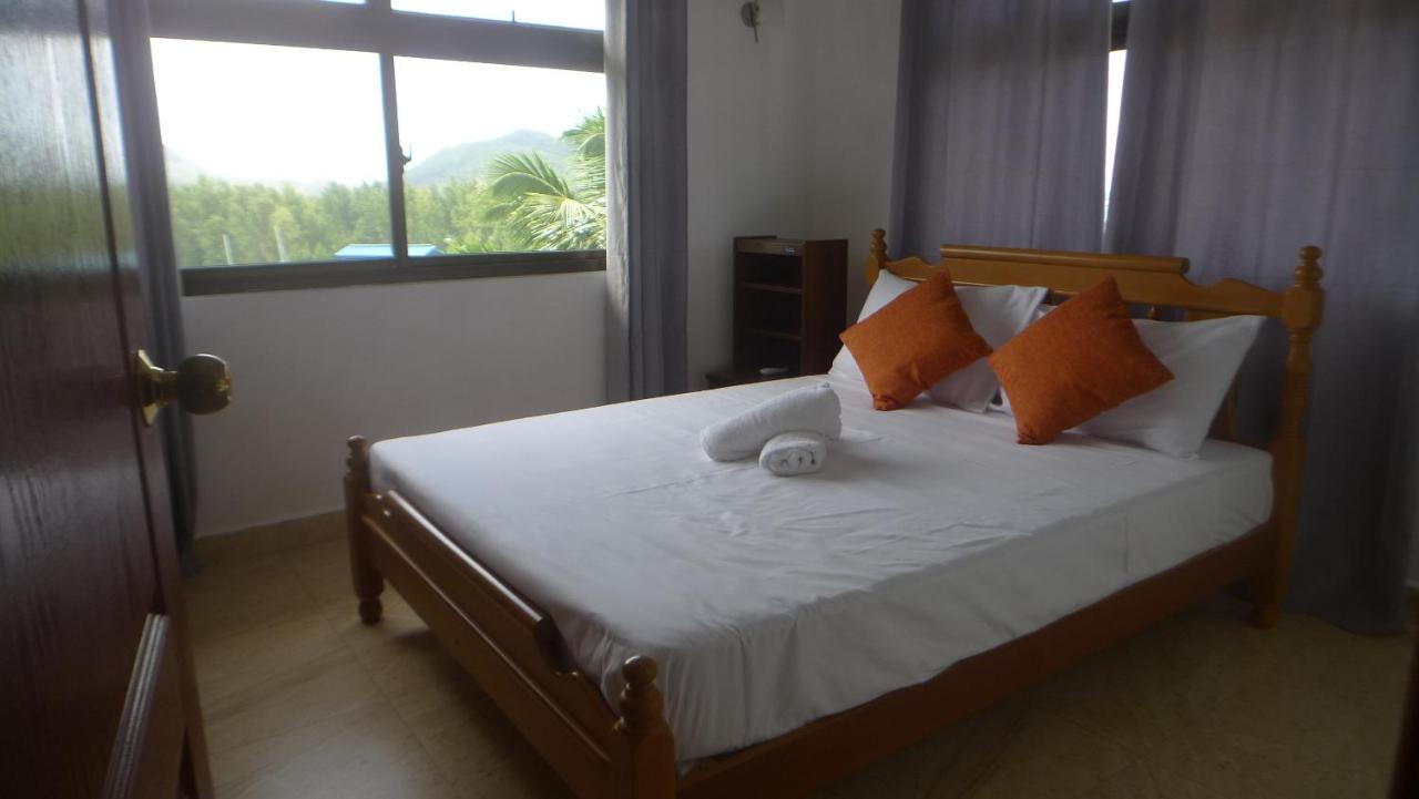 Belle Rose Vue Guest House เบเซนต์แอนน์ ภายนอก รูปภาพ